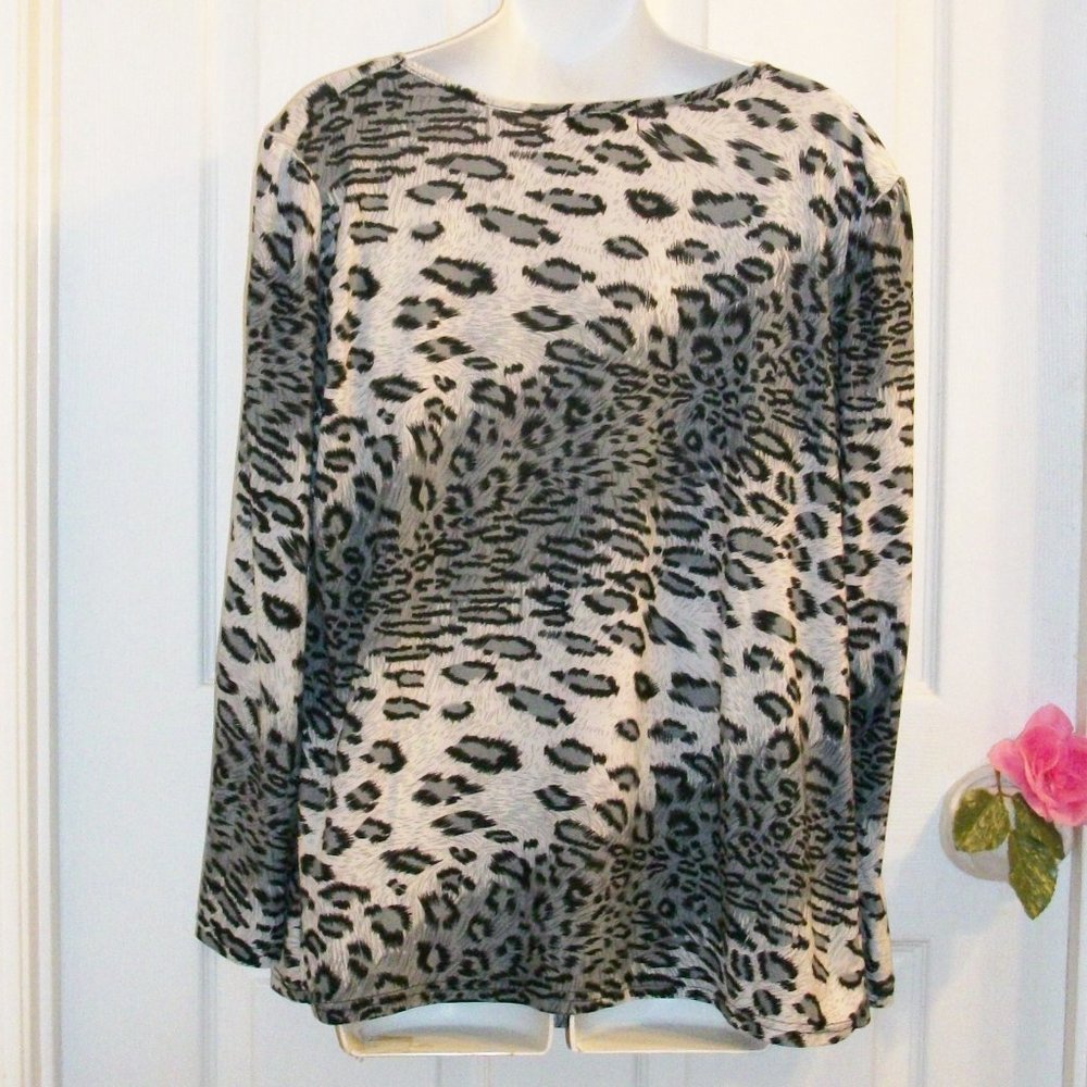 jon & anna NY 1X Drape Neck Gray Leopard Print Top Long Sleeve - Picture 3 of 7